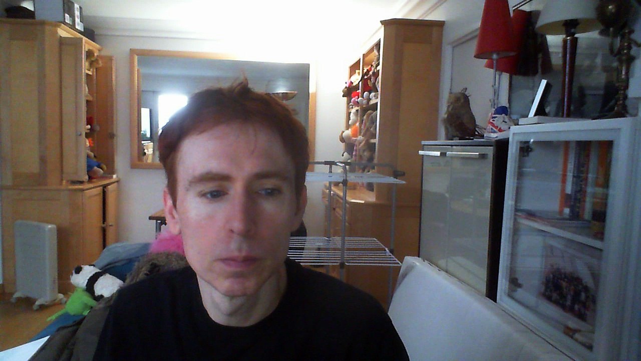 Wiwi égratigne "ça commence" de Ginette Reno