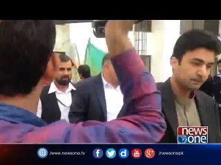 Scuffle between Murad Saeed and Javed Latif