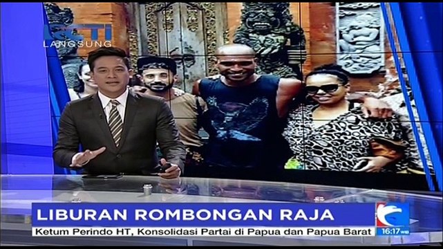 Rombongan Raja Salman Asyik Bermain Surfing