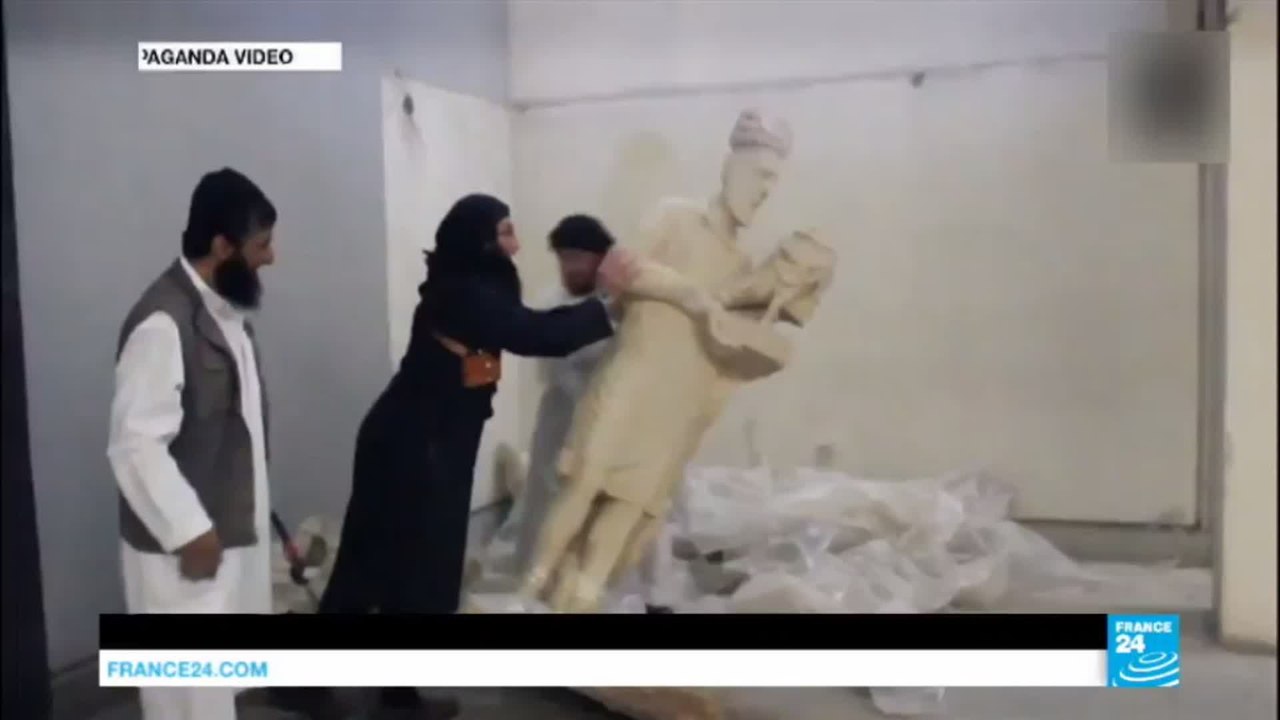 Iraq: Rubble and ash in Mosul museum retaken from Islamic state group jihadists