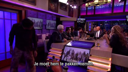 The Walking Dead-zombies brengen bezoekje aan de studio - RTL LATE NIGHT-IEVf8JieA1s-HD