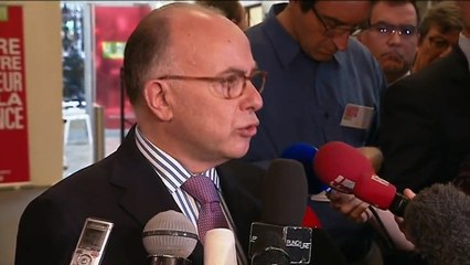 Bernard Cazeneuve demande à Benoît Hamon de "rassembler toute sa famille politique"