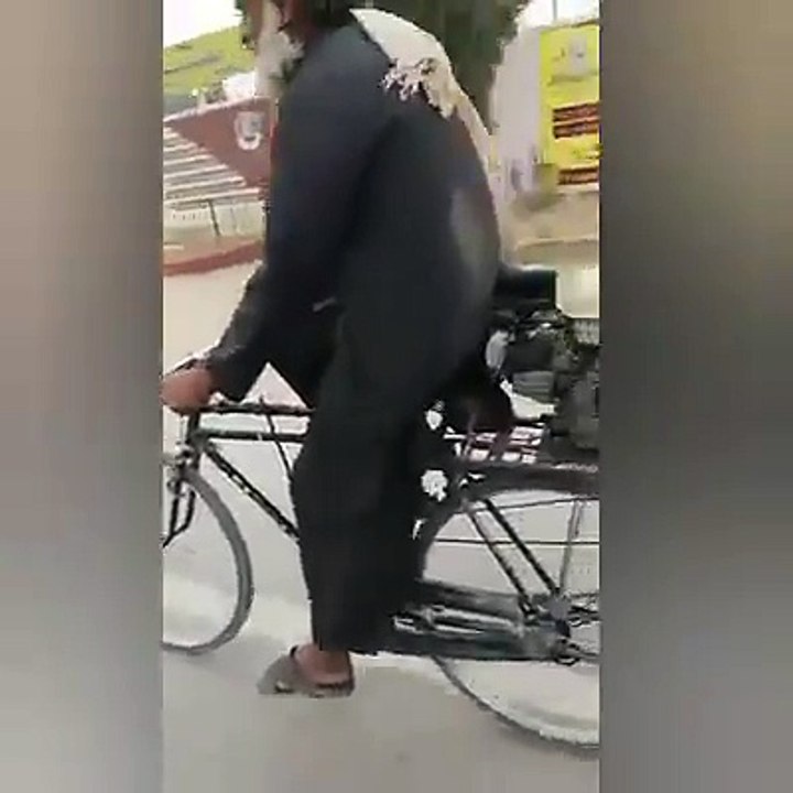 پاکستانیوں تمہارا بھی جواب نہیں ۔۔ ویڈیو پسند آئے تو لائک اور شئیر ضرور کریں۔۔