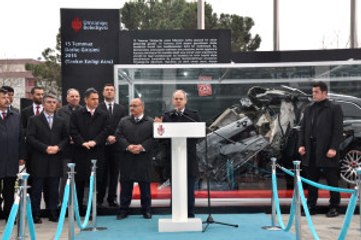 Darbecilerin Tankla Ezdiği Araç Ümraniye'de Sergileniyor