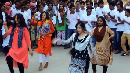 Descargar video: Flash Mob Department of political science 7th batch Jagannath University, Dhaka