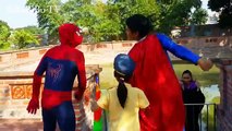 Замороженные elsa и розовый Человек-паук против полиции ребенок Супермен девушка W/ Халк против Джокера и Бэтмена шалость