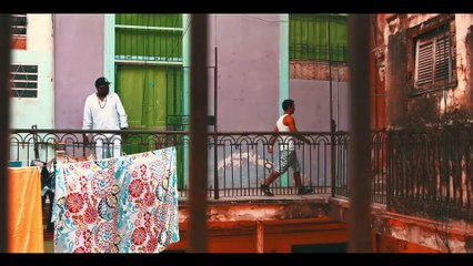 El Micha - No Me Calientes (Official Video)