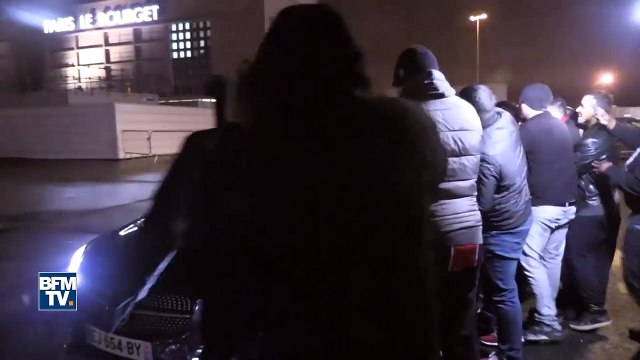 PSG insultes, voitures dégradées... accueil houleux pour les Parisiens au Bourget