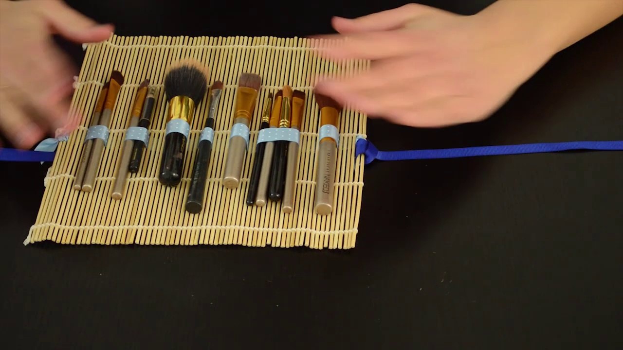 Tuto Facile : Fabriquez un range maquillage pour partir en voyage