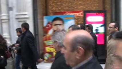 Çevre ve Şehircilik Bakanı Özhaseki Yenilenen Emek Sinemasını Ziyaret Etti