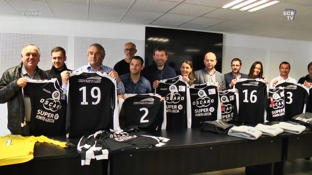 Prisentazione di a maglia nova di a Squadra Universitaria