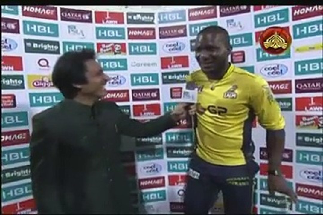 Darren Sammy thanking Shahid Afridi