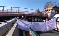 Ancona - crolla cavalcavia sulla A14 durante lavori: due morti