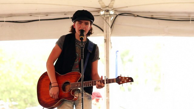 Gavin O'Brien sings 'Return To Sender' Elvis Week 2016