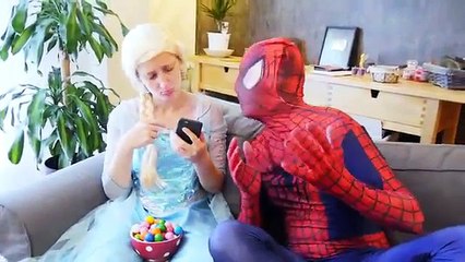 Bloody FROZEN ELSA Superhero Prank Goes Wrong | Superheroes in Real Life Play Doh Stop Mot