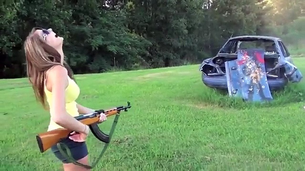 Kadın Tüfek Atışı ak47 kalaşnikof keleş av tüfeği tabanca 2017