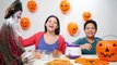 DIY Halloween Recipes - Halloween Cookies & Oreo cookies challenge! Halloween snacks for kids-9Jq6KXg