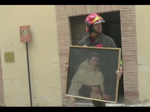 Camerino (MC) - Terremoto, recupero opere in chiesa San Giacomo (21.02.17)