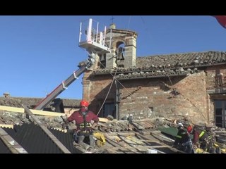 Sarnano (MC) - Terremoto, copertura tetto del Museo Civico (18.02.17)