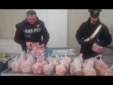 Casamassima (BA) - Sequestrati carne e pesce avariati in negozio cinese (15.02.17)