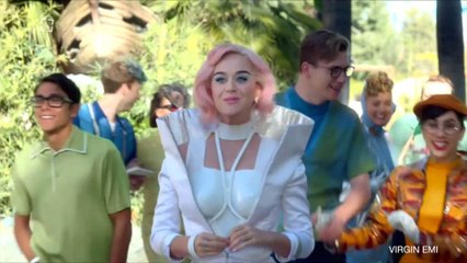 Katy Perry, America Ferrera to Receive Humanitarian Award for LGBTQ Advocacy