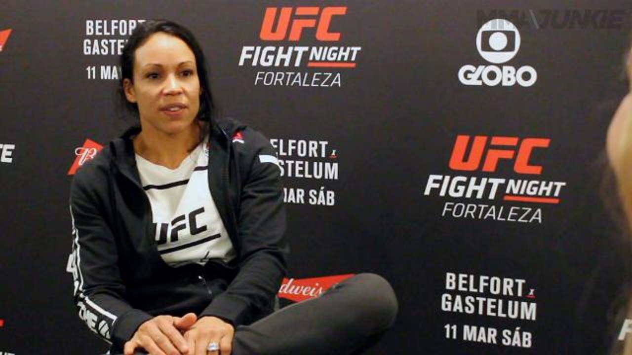 Marion Reneau explains how dealing with teenagers helped her for UFC Fight Night 106