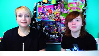 Surprise Silly Squishies Package Christmas Squishy and Mommy Freaks Out Over Rolls-m7bLArEi5