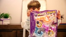 Fun Toys Eggs in Kinetic Foam-kn5DAIYk