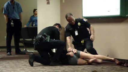 Drunk Girl Arrested at Phoenix Airport