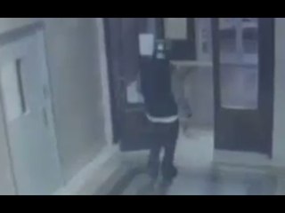 Genova - Rapinano e tentano di stuprare prostituta, arrestati (07.02.17)