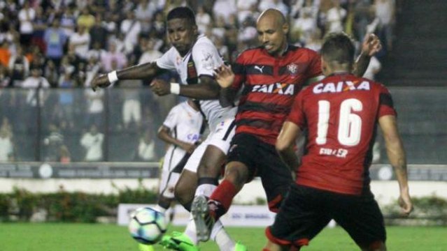 Vasco vacila em casa e fica no empate com o Vitória na Copa do Brasil