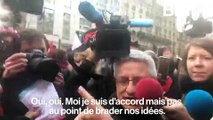 Quand Jean-Luc Mélenchon croise un manifestant favorable à l’union de la gauche