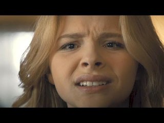 CARRIE "Carrie se rebelle contre sa mère" Extrait VOST # 3