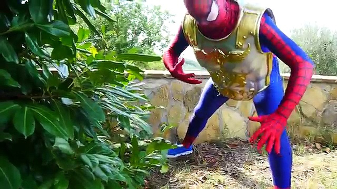 Spiderman Hulk Frozen Elsa Vs Zombie Attack Joker Funny Prank Pink SpiderGirl Nerf Gun Sup