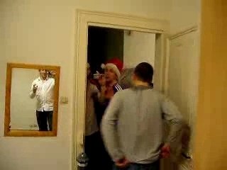 Super Gui Gui's Christmas Special 🎄: A Hilarious Take on 'Le Père Noël est une Ordure'