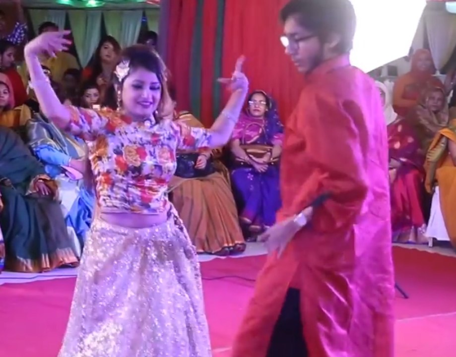 Best indian wedding Dance2017#Holud dance Performance