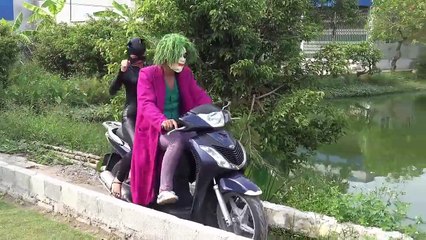 Police baby fetter Spiderman vs Pink Spiergirl  vs Joker Frozen Elsa family Fun Superhero movie-jkf