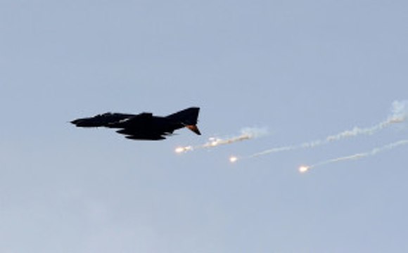 Türk Jetleri Kuzey Irak'ta PKK'yı Vurdu