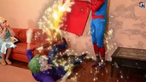Человек-паук и замороженные elsa игры гонки против замороженные Анна и Халк ж/ Супермен супергерой в реальной жизни весело