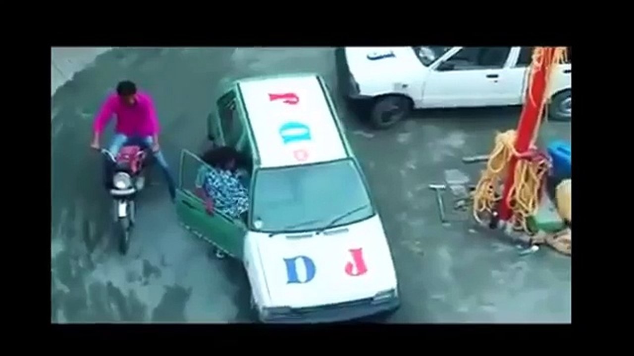 Mout Ka Aisa Manzar Kabhi Nahi Dekha Hoga . (Danger)