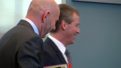 Stéphane Moreau arrive au Parlement wallon