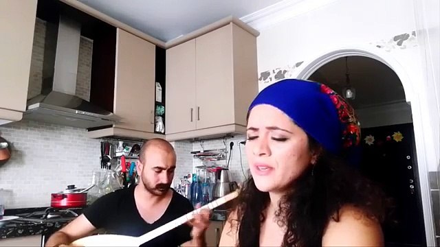 Tuğba Kakışım - Sen Rüzgar Ben de Yaprak