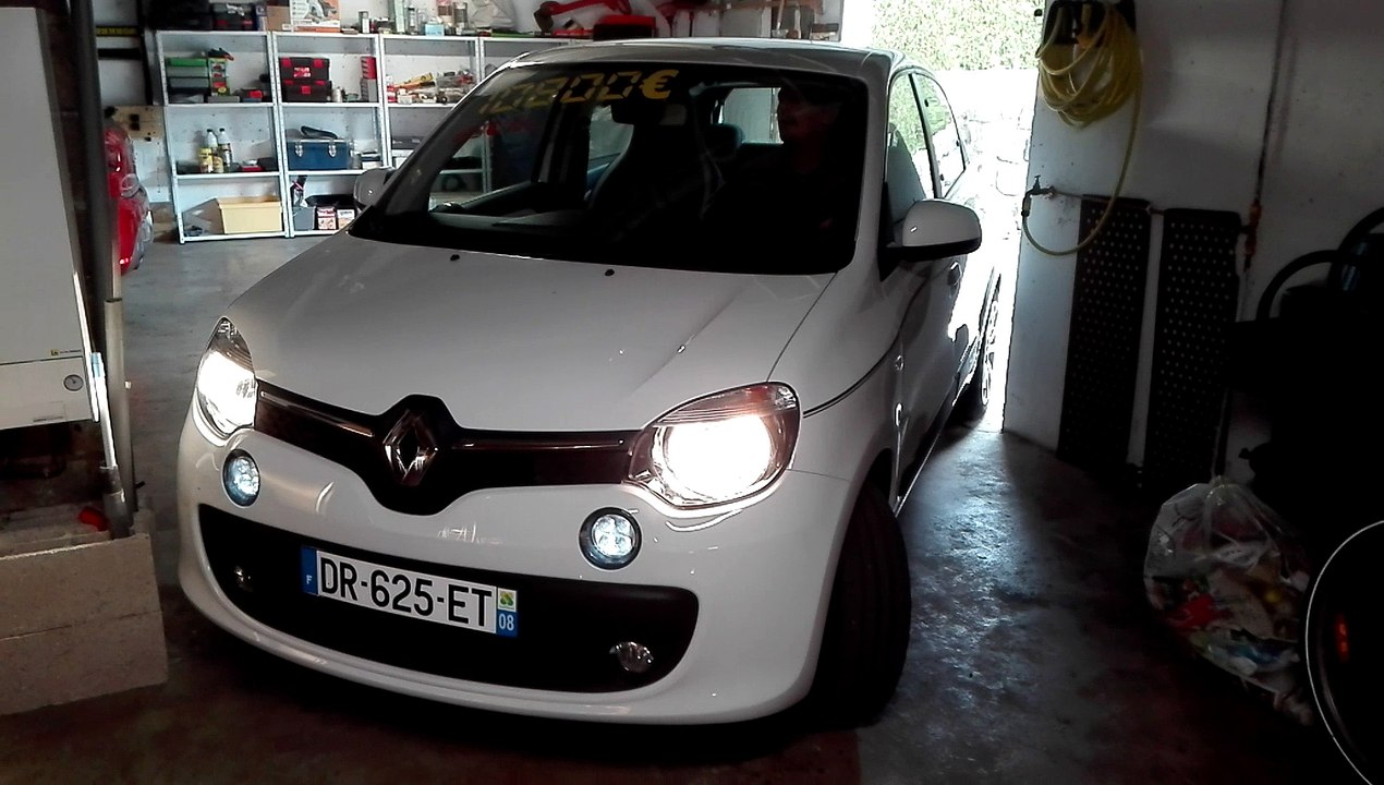 Test d'entrée de la Twingo dans le garage