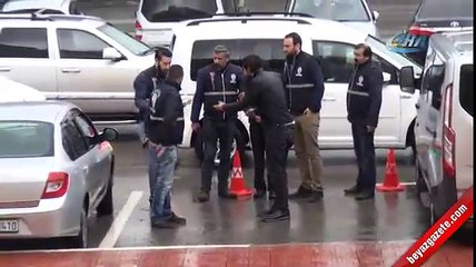 Önce boğazını kesmiş sonra kalbinden bıçaklamış