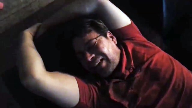 Ce gars a un rire démoniaque quand il dort... Flippant