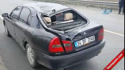 Düşen helikopterden kopan pervane otomobili parçaladı