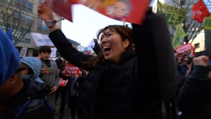 Des Sud-Coréens célèbrent la destitution de la présidente