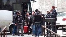 Bursa Fetö Operasyonunda Gözaltında Bulunan 10 Kişi Adliye'ye Sevk Edildi