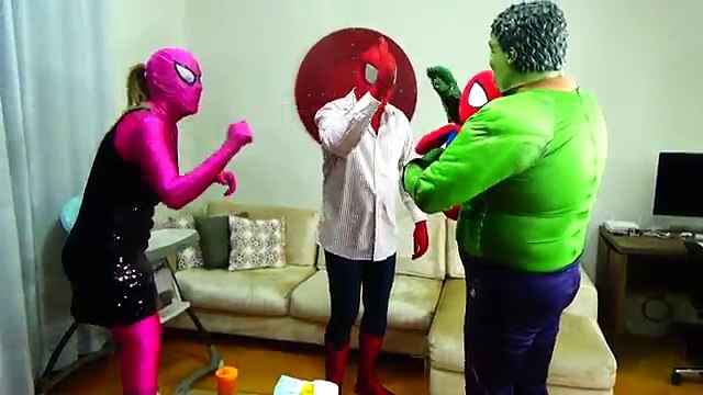 СУМАСШЕДШИЙ КОКА-КОЛА ВЫЗОВ! ж/ Джокер Человек-паук и Халк игрушки видео Кока смешной фильм в R