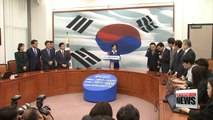 Opposition hails impeachment ruling; ruling party apologizes